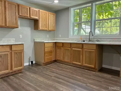 308 S Gideon Ave, Gideon, MO 63848 photo 4