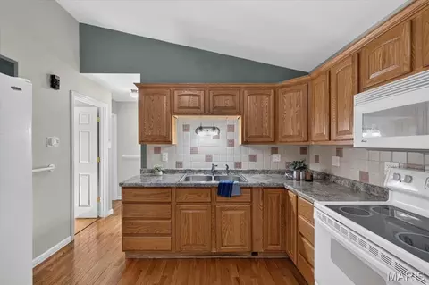 Kitchen - 1451 Sunset Dr, Arnold, MO 63010 photo 3 of 4
