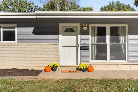Exterior - 1451 Sunset Dr, Arnold, MO 63010 photo 2 of 5
