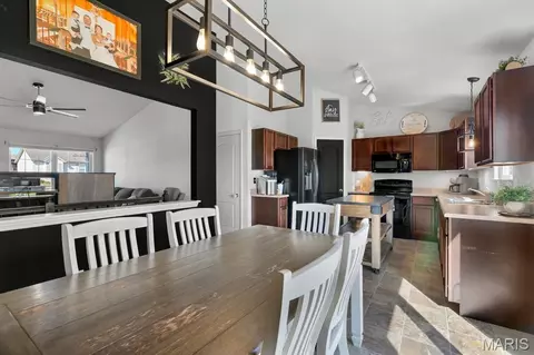Dining - 2180 Central Park Dr, Troy, MO 63379 photo 2 of 2