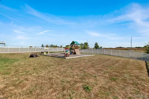 Exterior - 2180 Central Park Dr, Troy, MO 63379 photo 10 of 11