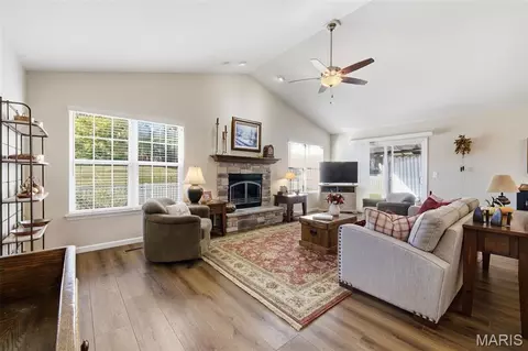 Living - 628 Trestle Way, Troy, MO 63379 photo 2 of 3