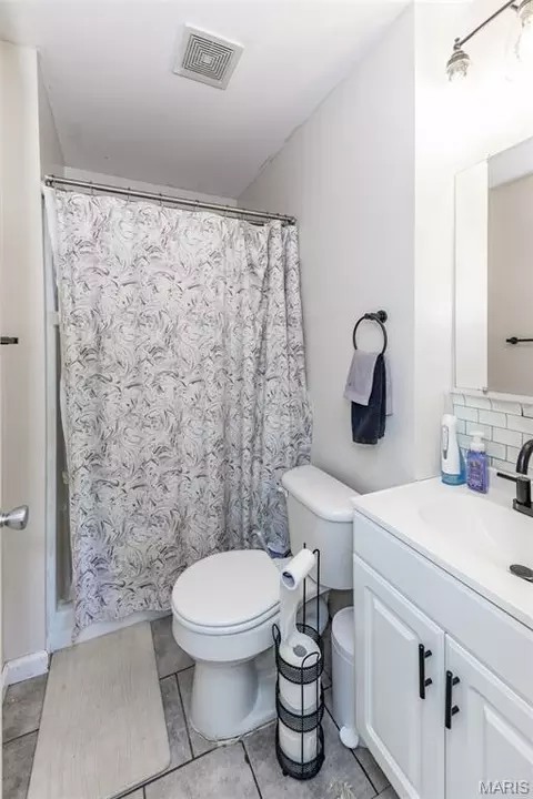 Bath - 513 S 1st St, Pacific, MO 63069 photo 1 of 2