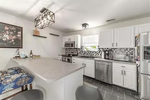 Kitchen - 513 S 1st St, Pacific, MO 63069 photo 4 of 4