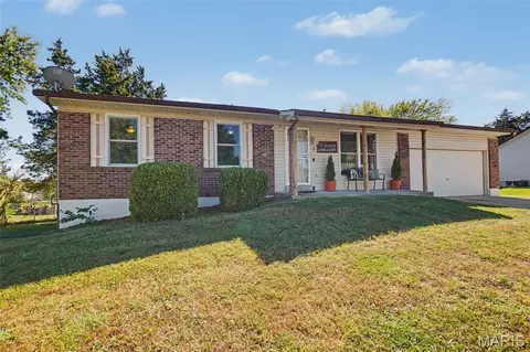 Exterior - 8 Redbud Dr, Warrenton, MO 63383 photo 2 of 8