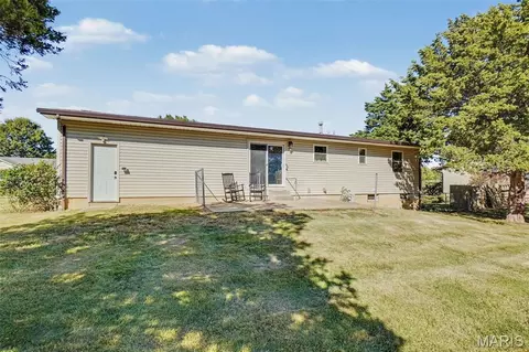 Exterior - 8 Redbud Dr, Warrenton, MO 63383 photo 6 of 8