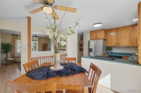 Dining - 8 Redbud Dr, Warrenton, MO 63383 photo 3 of 3