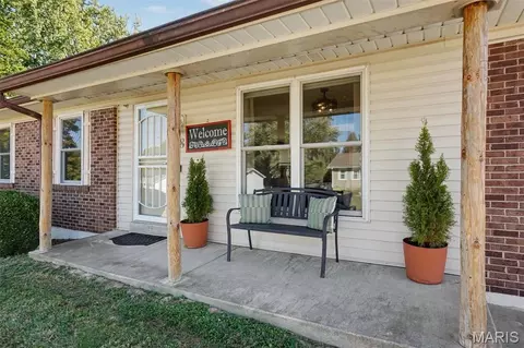 Exterior - 8 Redbud Dr, Warrenton, MO 63383 photo 4 of 8
