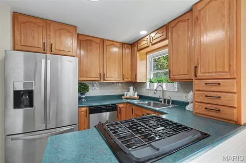 Kitchen - 8 Redbud Dr, Warrenton, MO 63383 photo 1 of 3