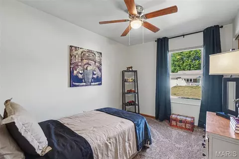 Bedroom - 8 Redbud Dr, Warrenton, MO 63383 photo 1 of 3