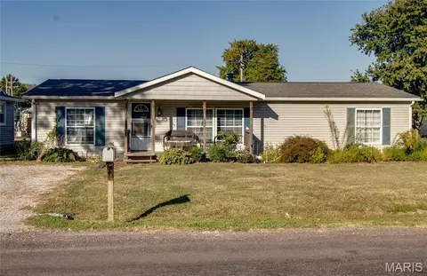 111 Southard Pl, South Roxana, IL 62087