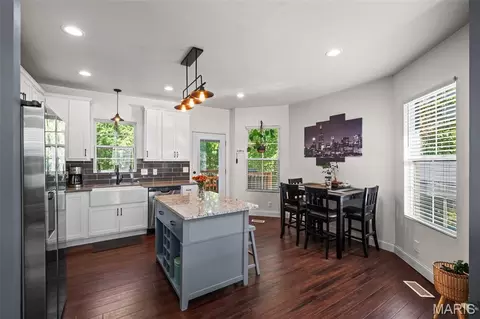 Kitchen - 7407 Commonwealth Ave, Maplewood, MO 63143 photo 1 of 5