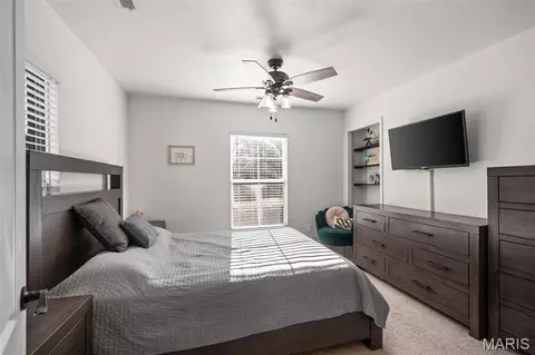 Bedroom - 7407 Commonwealth Ave, Maplewood, MO 63143 photo 4 of 5