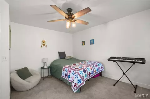 Bedroom - 7407 Commonwealth Ave, Maplewood, MO 63143 photo 3 of 5
