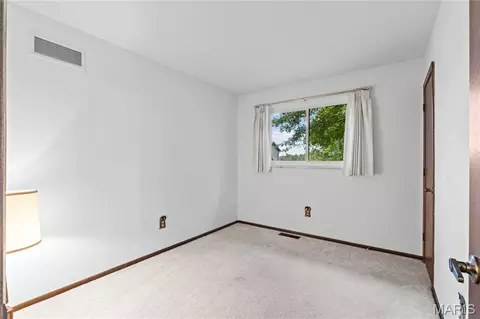 Bedroom - 10 Windswept Dr, Arnold, MO 63010 photo 1 of 6