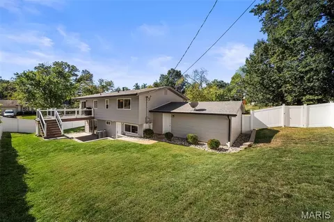 Exterior - 850 Hanna Rd, Manchester, MO 63021 photo 3 of 7