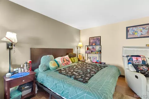 Bedroom - 3604 Mcmasters Ave, Hannibal, MO 63401 photo 3 of 11