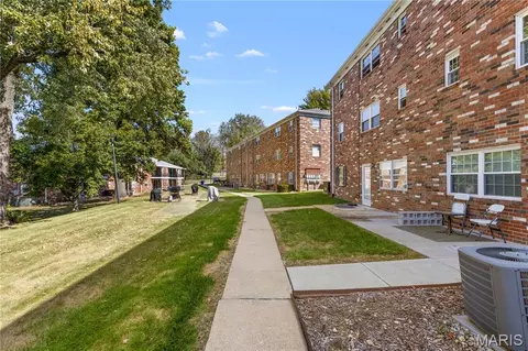 Exterior - 3129 Roger Williams Dr #D, Bridgeton, MO 63044 photo 3 of 3