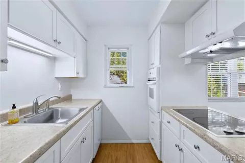 Kitchen - 3129 Roger Williams Dr #D, Bridgeton, MO 63044 photo 3 of 3