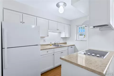 Kitchen - 3129 Roger Williams Dr #D, Bridgeton, MO 63044 photo 2 of 3