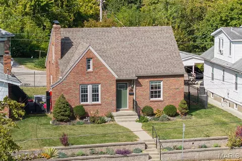Exterior - 225 High St, Washington, MO 63090 photo 6 of 7