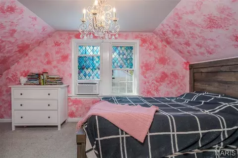 Bedroom - 225 High St, Washington, MO 63090 photo 3 of 4