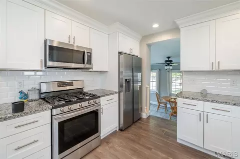 Kitchen - 225 High St, Washington, MO 63090 photo 2 of 3
