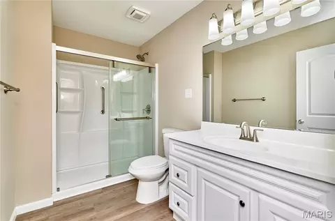 Bath - 408 Raymond Dr, O'fallon, MO 63366 photo 2 of 2