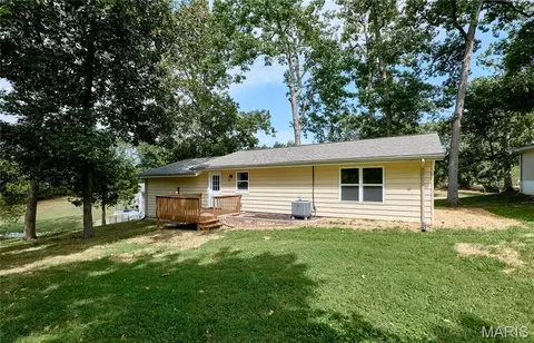 Exterior - 408 Raymond Dr, O'fallon, MO 63366 photo 3 of 3
