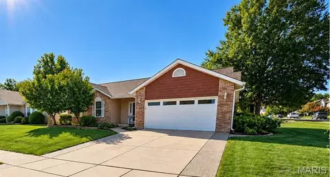 917 Burn Oak, Saint Charles, MO 63303