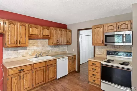 Kitchen - 230 N Bernhardt Ave, Gerald, MO 63037 photo 1 of 1