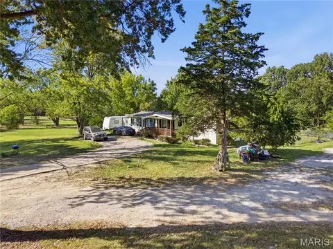 Exterior - 167 Menne Rd, O'fallon, MO 63366 photo 3 of 7