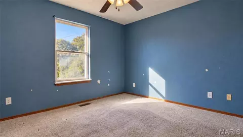 Bedroom - 1302 E 1st St, Salem, MO 65560 photo 4 of 9