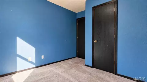 Bedroom - 1302 E 1st St, Salem, MO 65560 photo 8 of 9