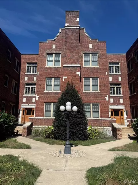 4101 Magnolia Ave #204, Saint Louis, MO 63110