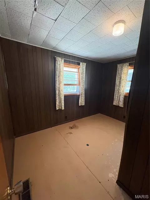 Bedroom - 1975 County Road 856, Bunker, MO 63629 photo 1 of 7