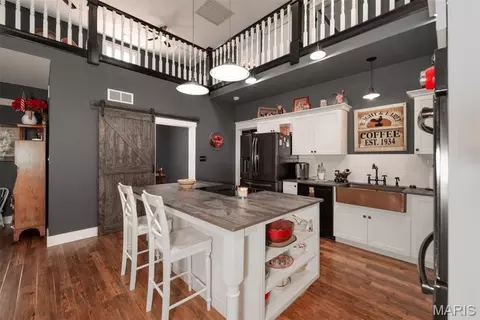 Kitchen - 7877 Sylvan Pl, Dittmer, MO 63023 photo 1 of 2