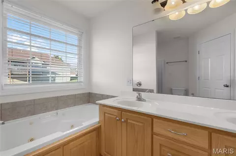 Bath - 2310 York Dr, Jackson, MO 63755 photo 4 of 5