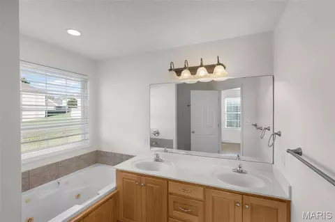 Bath - 2310 York Dr, Jackson, MO 63755 photo 1 of 5