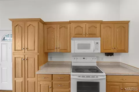 Kitchen - 2310 York Dr, Jackson, MO 63755 photo 3 of 3