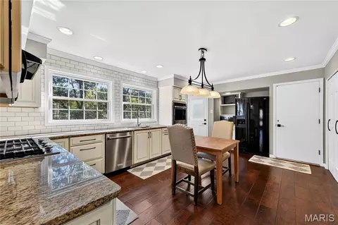 Kitchen - 15552 Chequer Dr, Chesterfield, MO 63017 photo 1 of 4
