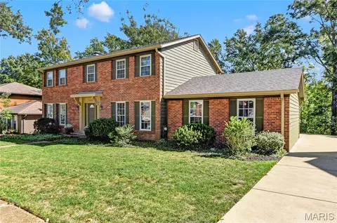 Exterior - 15552 Chequer Dr, Chesterfield, MO 63017 photo 2 of 11