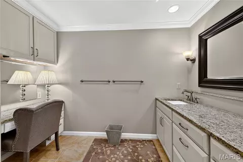 Bath - 15552 Chequer Dr, Chesterfield, MO 63017 photo 9 of 9