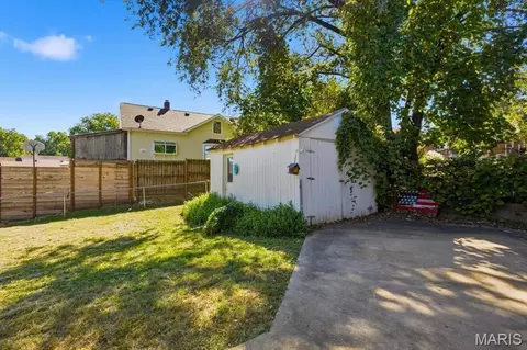 Exterior - 712 James St, Washington, MO 63090 photo 7 of 11