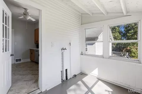 Exterior - 712 James St, Washington, MO 63090 photo 5 of 11