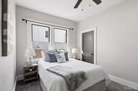 Bedroom - 712 James St, Washington, MO 63090 photo 3 of 10