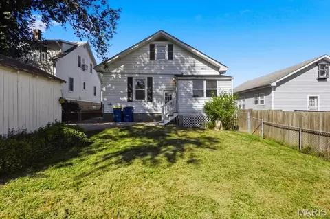 Exterior - 712 James St, Washington, MO 63090 photo 11 of 11