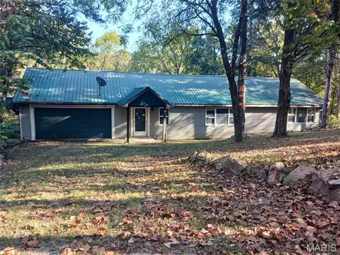 554 Point Rd, Farmington, MO 63640