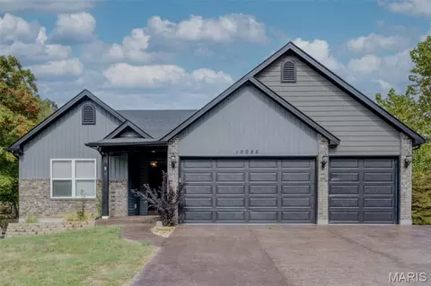 10085 Waterford Dr, Hillsboro, MO 63050