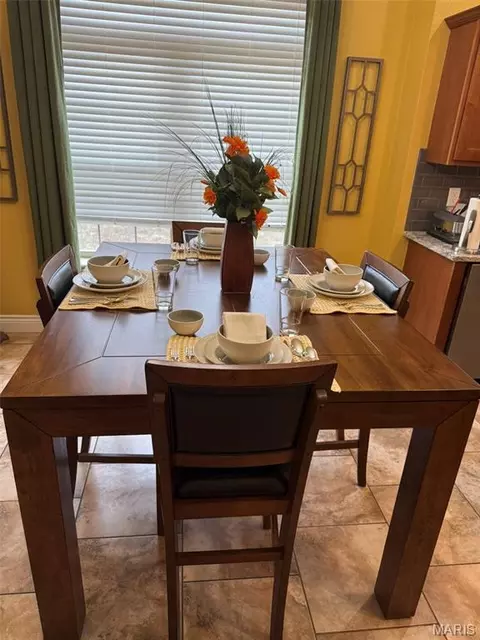 Dining - 128 Sycamore Dr, Saint Robert, MO 65584 photo 2 of 2